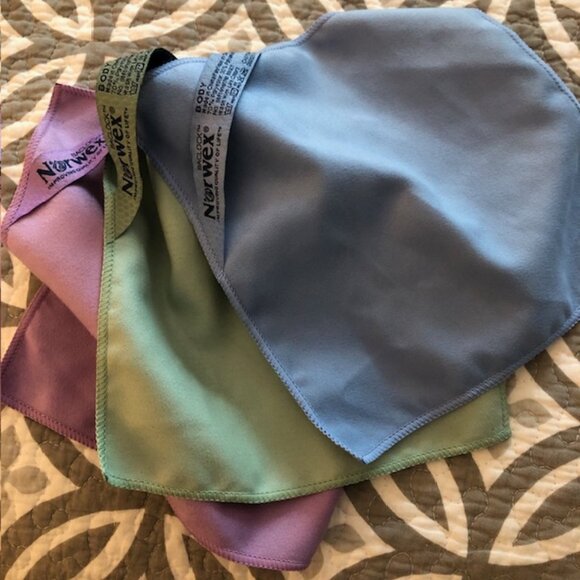 SALE 2 for $26 / 3 for $33 - Norwex BACLOCK Body Cloths Set of 3, Size 8"x8" - Picture 5 of 8